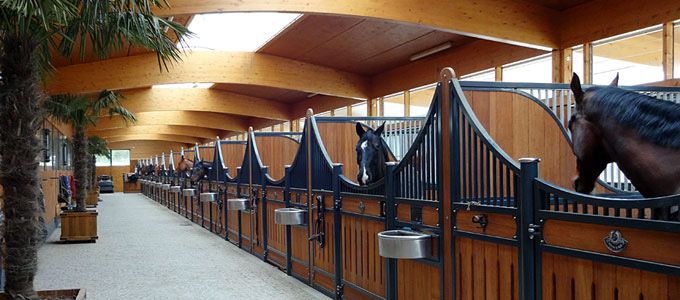 Stallungen Reithalle Ghei — Impression 3